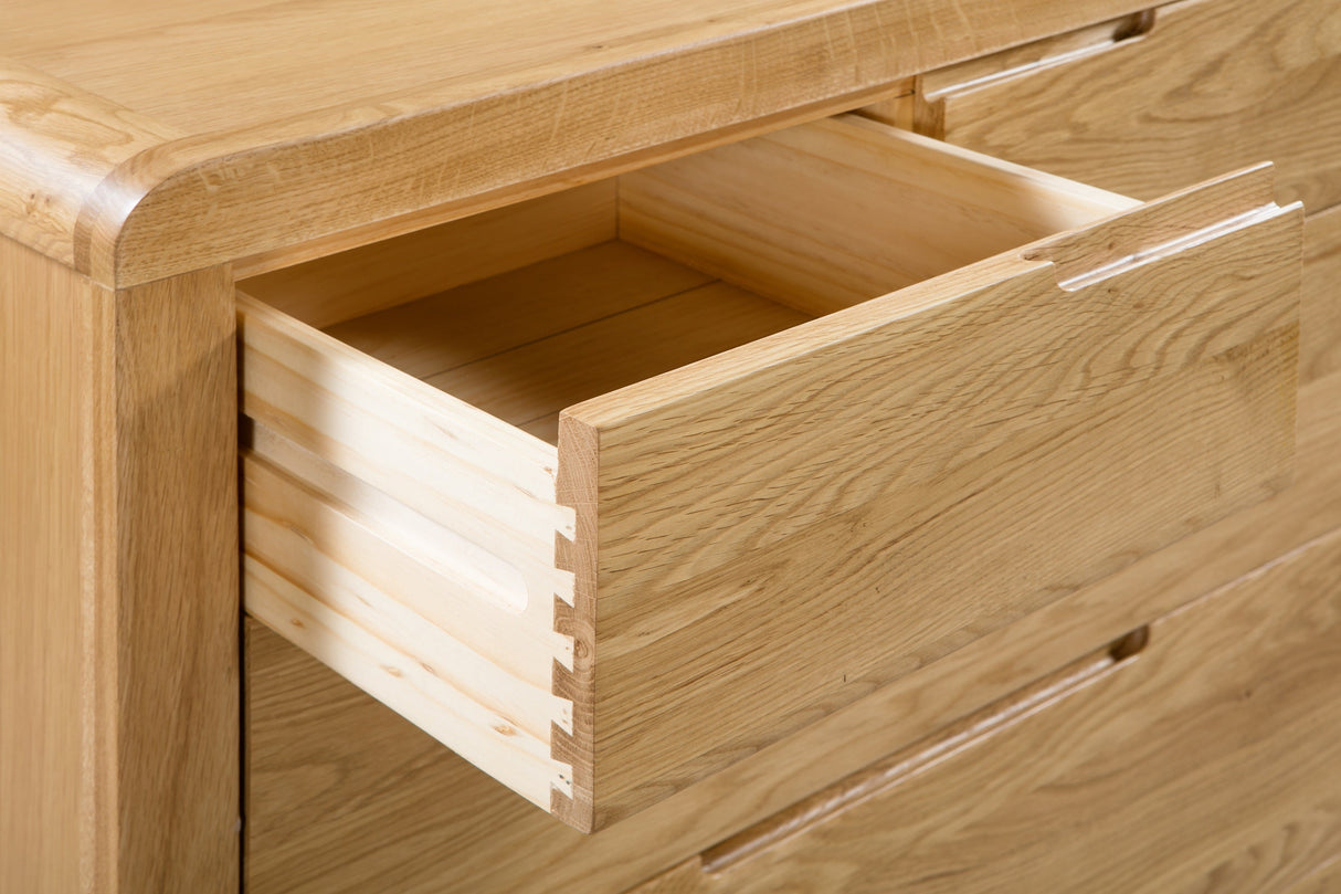 Curve 3+2 Drawer Chest - Julian Bowen
