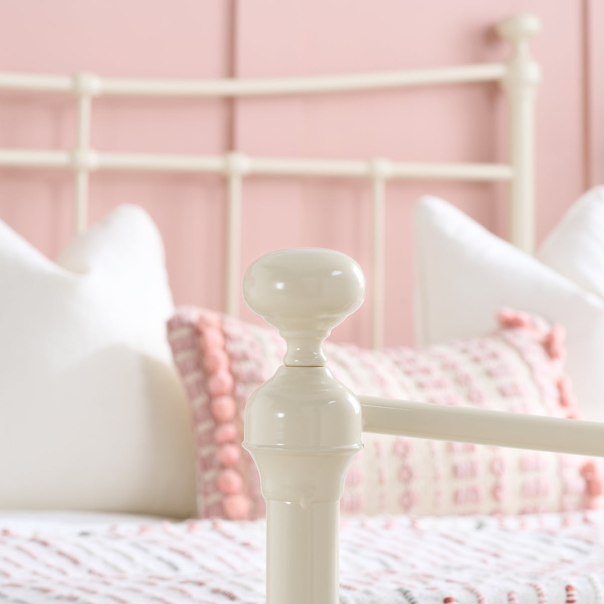 Emily Metal Bed - Birlea