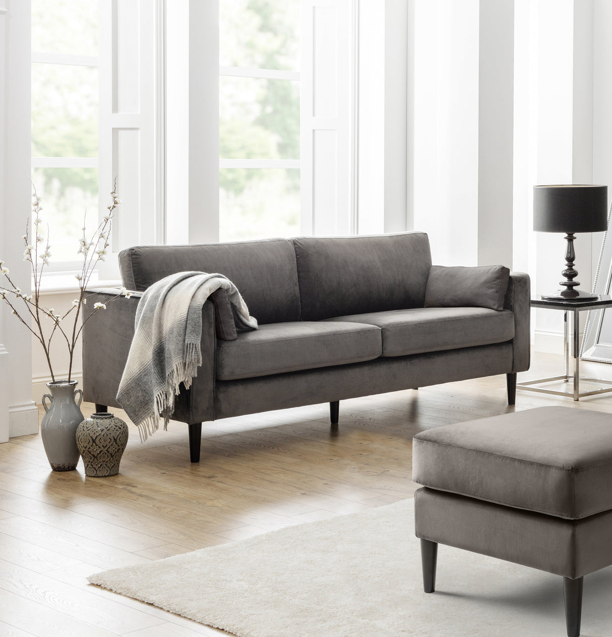 Hayward Grand 3 Seater Sofa - Julian Bowen