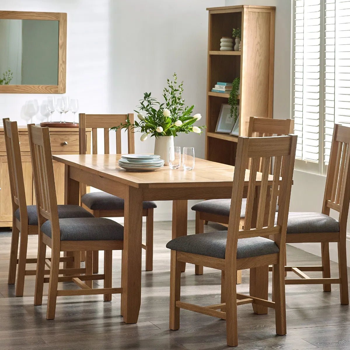 Mallory Extendable Dining Table - Julian Bowen