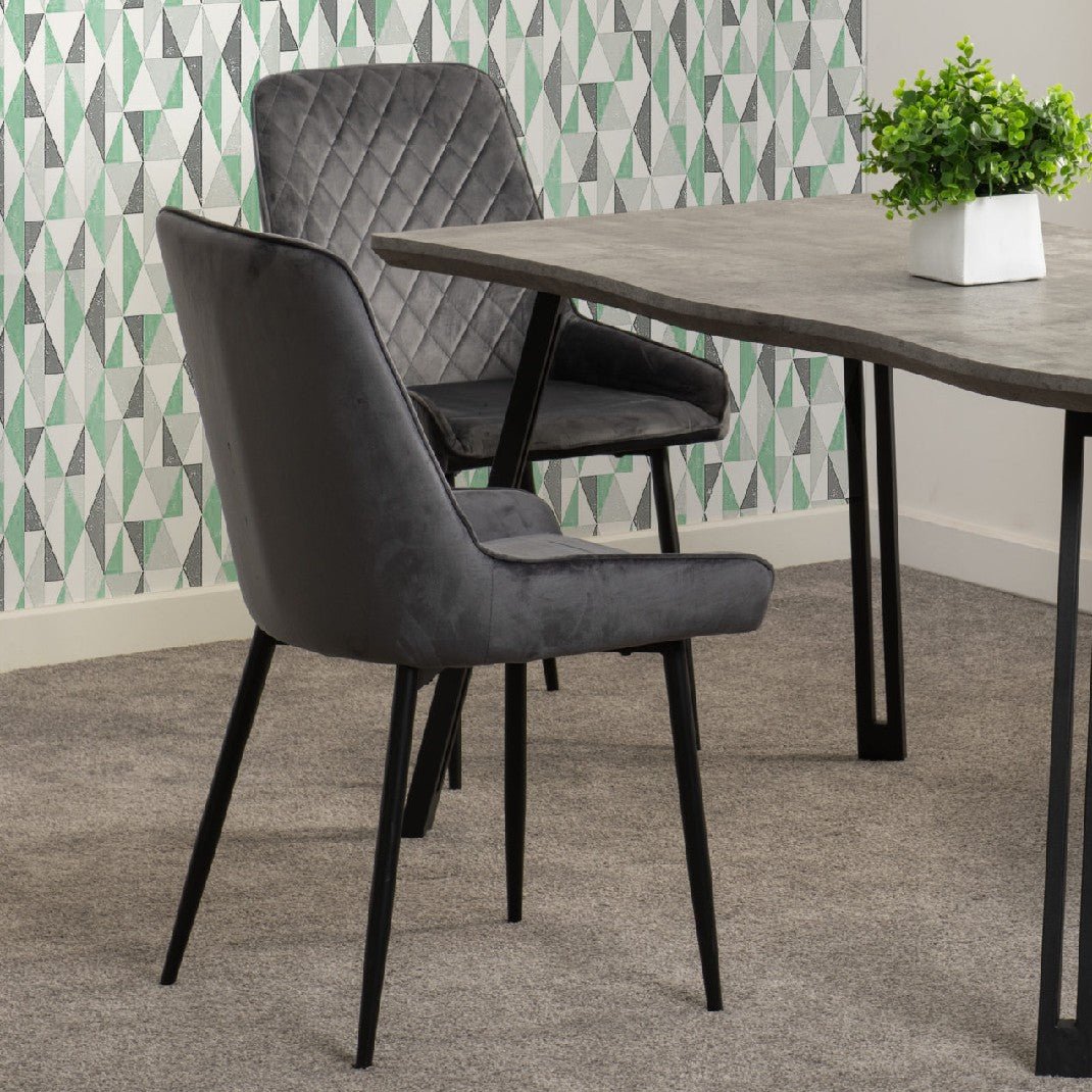 Quebec Straight Edge Dining Set with 4 Avery Chairs - Seconique