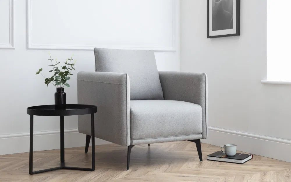Rohe Arm Chair - Julian Bowen