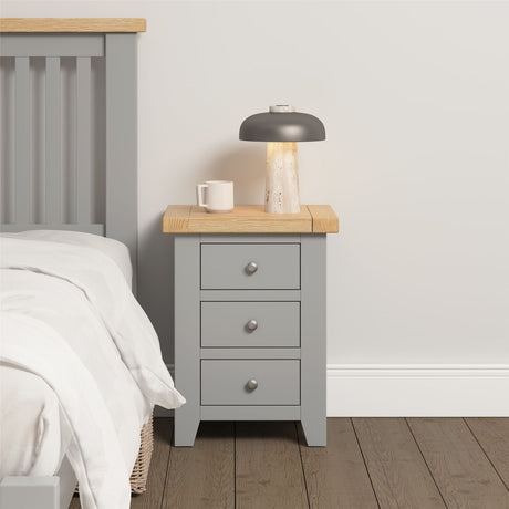 Windsor 3 Drawer Bedside - Seconique