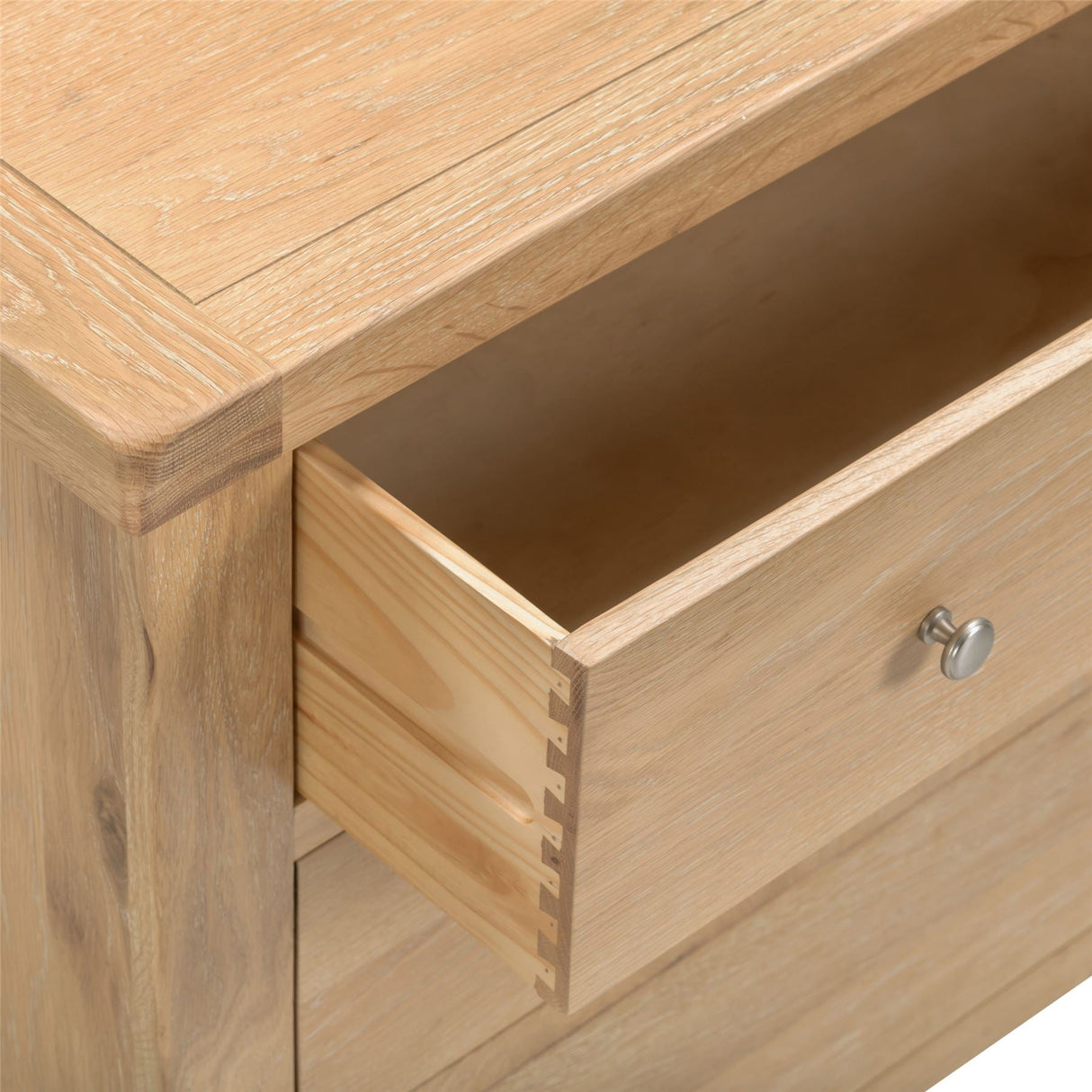 Windsor 3 Drawer Chest - Seconique