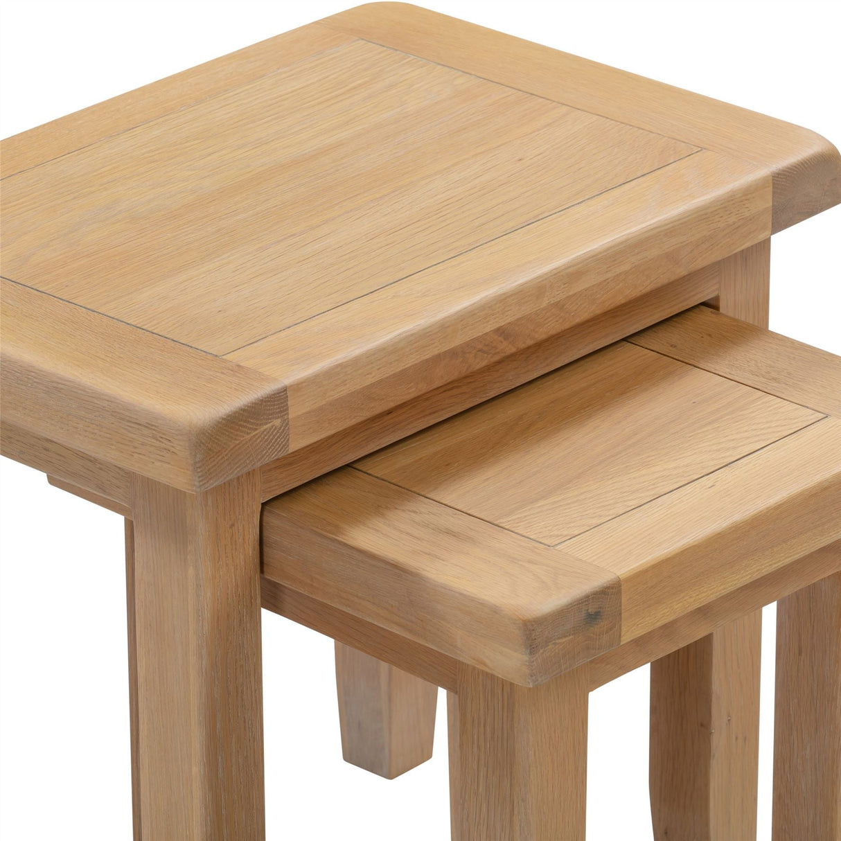 Windsor Nest of 2 Tables - Seconique